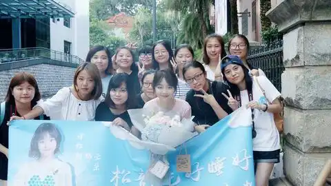 浪花一朵朵第二部已经开拍,熊梓淇不再演唐一白,却换成了谭松韵的老搭档
