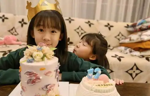 陆毅鲍蕾一家看音乐剧,12岁贝儿长腿抢镜,和妹妹同框比心太像了
