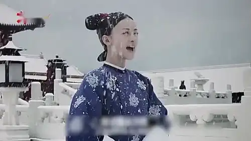 王菲早期清宫贵妃扮相照曝光雍容华贵眼神有戏气场足
