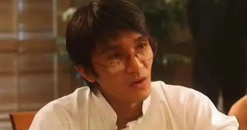 娱乐圈中,其实星爷才是真正的高手,和李小龙是师兄弟
