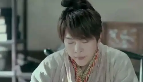 夜天子叶小天励志学习却犯困,罗大亨想出绝招却遭嫌弃