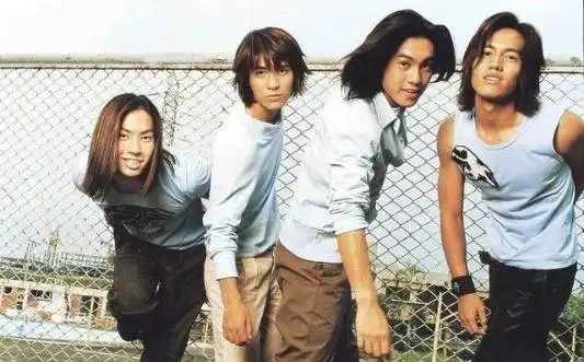 流星花园多种版本对比最还原的是她,最贵气的是他