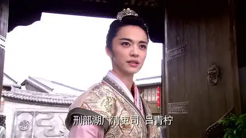 龙门镖局吕青柠一出场,恭叔就被拍飞了,大浪淘沙果然厉害