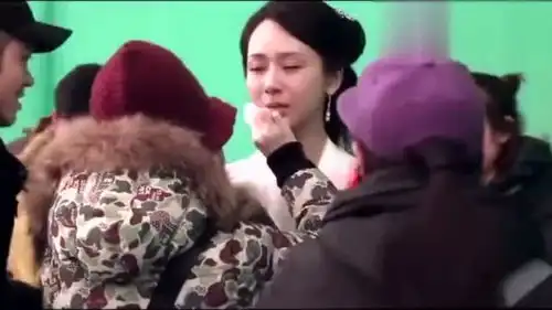 最美表演杨紫天乩之白蛇传说痛哭花絮实力的演技非常精彩
