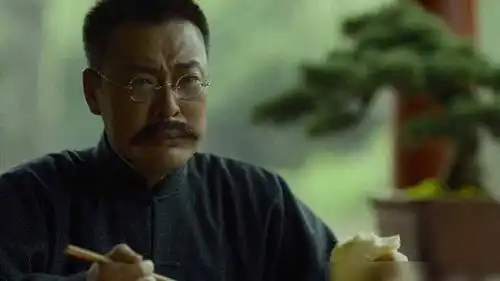 继亮剑后又凭借觉醒年代刷屏,这位男演员,为何还不火
