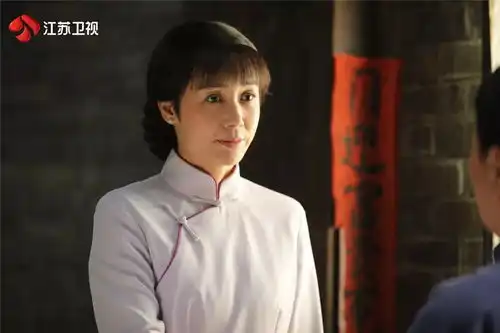 正阳门下小女人都在收藏红木,你还不行动
