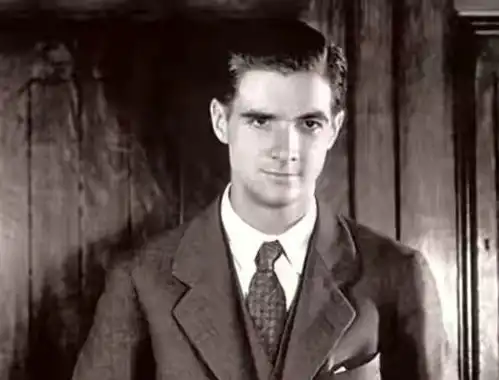 美国大亨霍华德休斯富二代为拍电影建私人空军,是疯子还是天才
