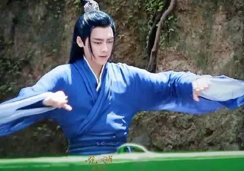 李易峰新剧开拍,路透剧照曝光神似张小凡,网友吐槽戏路有点单一