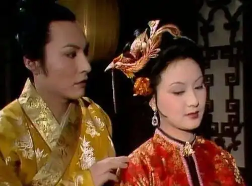 红楼梦王熙凤和侄子贾蓉,两人之间到底有没有猫腻