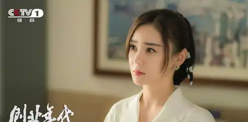 央八新剧质量不佳,故事荒诞表演浮夸,央视黄金档成烂片重灾区
