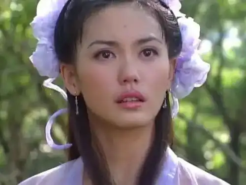 五月,牡丹盛开在鄂尔多斯婚礼文化园,你还没来吗
