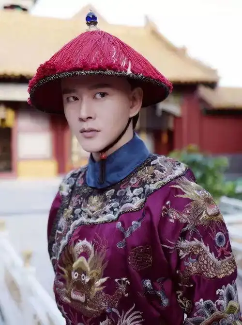 如懿传8大高颜值男神,永琪有王者气质,霍建华是最帅乾隆