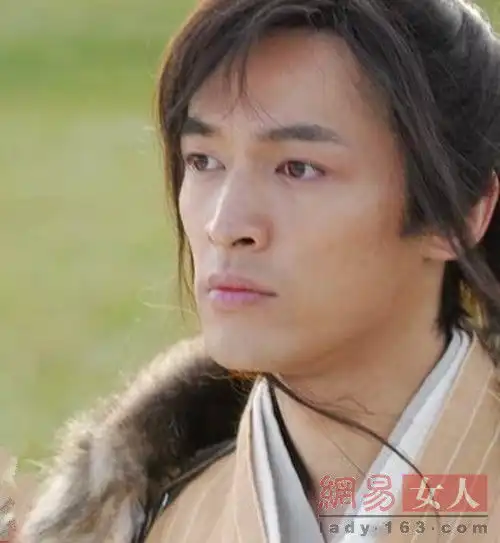 林更新出走成谜唐人公司帅男当道
