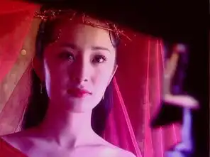 十年前郭襄为小龙女撑伞如今杨幂刘亦菲都成白浅
