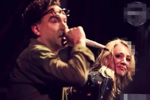 生活大爆炸大结局坏了12年的电梯修好了每个人都哭了