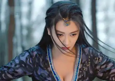 明道被篡改年龄最强女团现场飙泪表白