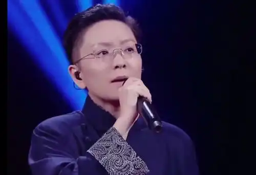 太乙天尊朱秉谦去世,六小龄童发文沉痛悼念,并晒旧照忆往昔
