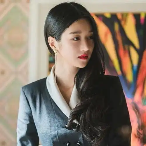 看上去很有钱的富家女妆火了气质秒杀全场