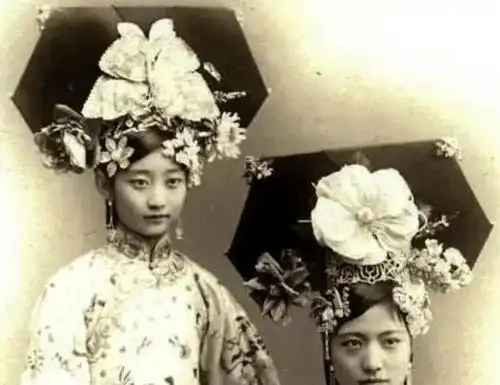 她是晚清最美格格,追末代皇帝溥仪,3次险些嫁给爱新觉罗兄弟,一生未婚
