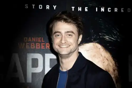 j.k.罗琳因歧视跨性别者被骂上热搜,哈利波特主演也站出来批评
