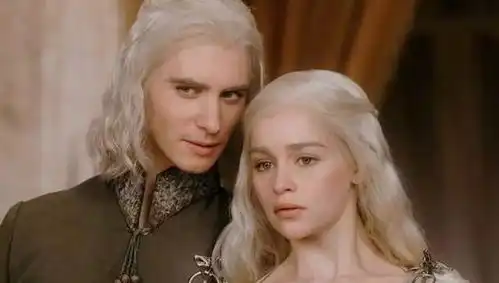 权力的游戏前传,夜王可以考虑复出,龙之母有神龙保驾护航
