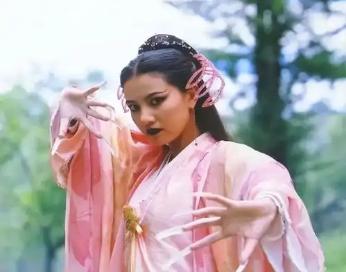 倚天屠龙记女演员现状,贾静雯二婚嫁给爱情,灭绝越老越面善