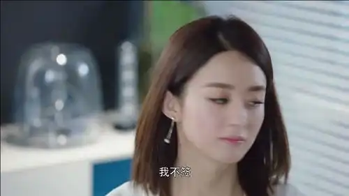 倾城时光颖宝生气要走,不料瞬间被金瀚拎回来,一脸无助太可爱了
