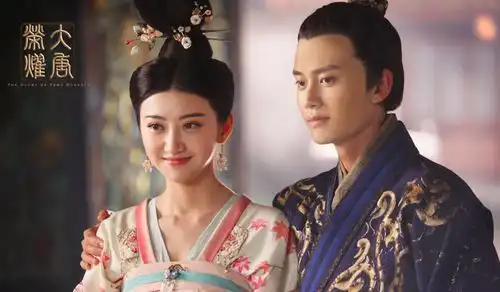 司藤与大唐荣耀大比拼,放肆藤你与冬郎夫妇,谁更甜呢
