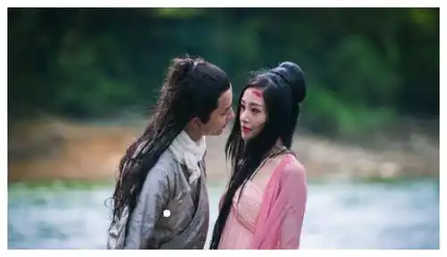 同样昙花一现,双世宠妃2播出之后,邢昭林胡一天的差距就拉开了