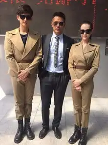 有一种合影叫邵兵合影高颜值同框令人赏心悦目
