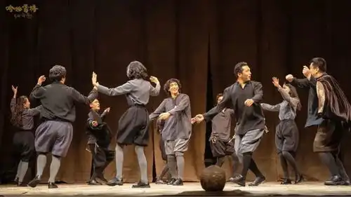 林兆华濮存晰李健鸣哈姆雷特这部戏是为观众献上的哈达
