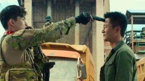 46岁吴京低调过生日,战狼2之后,他还有热血未凉的梦想吗
