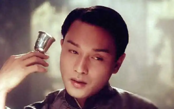 张国荣十部经典电影他离世21年,却依旧深受人们喜爱