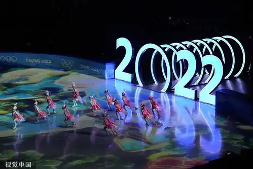 花样滑冰表演滑,特鲁索娃变身冰上神奇女侠