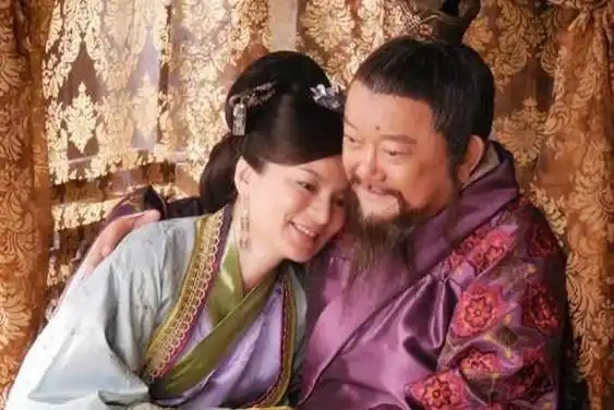 刘伯温入土后,朱元璋下令锯掉棺材头,结果被眼前一幕吓到