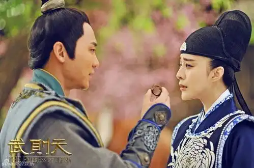 李晨为范冰冰开撕旧爱张馨予
