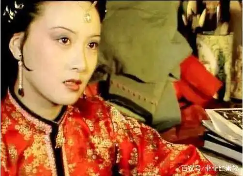 红楼梦邓婕凭借自己设计的这个动作,惊艳全场,顺利拿下角色
