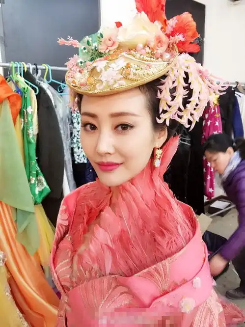 电影版三生三世不仅剧情烂,刘亦菲的白浅还没有这个女配美
