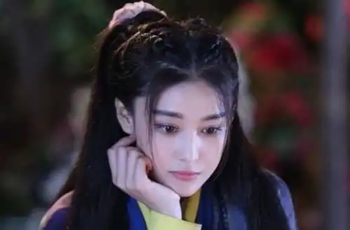 于正剧中最美的女星张馨予上榜,杨幂只能排第三,最惊艳的是她
