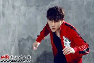 浪花一朵朵清凉开播丁一演绎泳坛猛将
