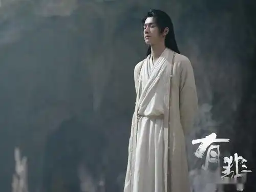 85花复出新剧集体扑街唐嫣被嘲装嫩,赵丽颖有翡配音掉线