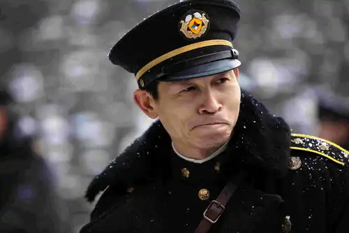 狠人余皑磊一个艺术工作者要有底线