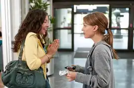 资料电影不求回报剧照