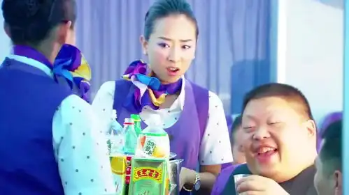 空姐日记乘客一请求,竟独自挑战十瓶饮料