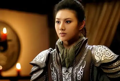 白鹿赵露思已经踩雷,吴倩又卷土重来,国产剧血统论何时休