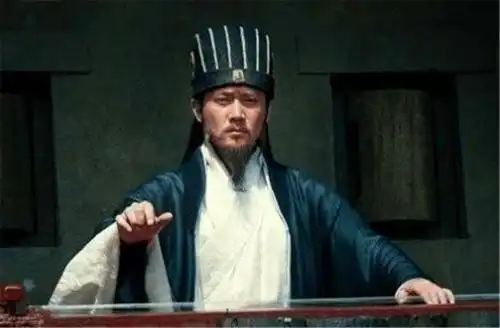 司马懿明明识破了空城计,为何还选择撤军专家他不撤军就输了