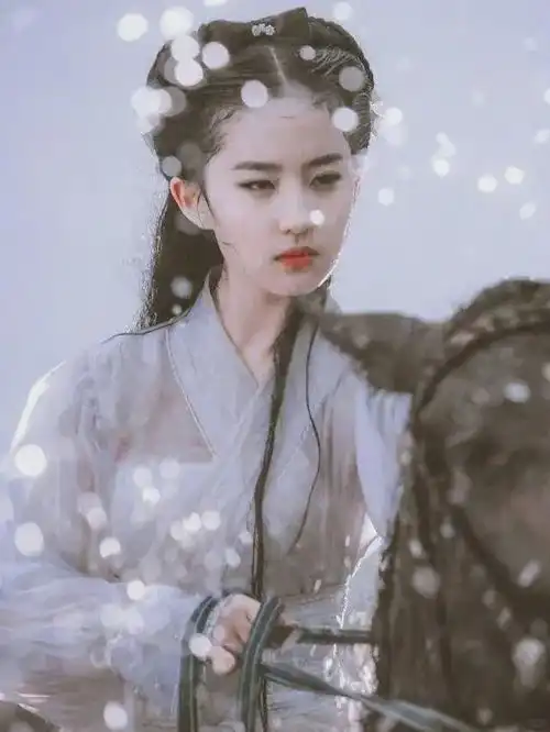 演技精进生孩子这一幕媲美孙俪,刘亦菲的演技让人刮目相看
