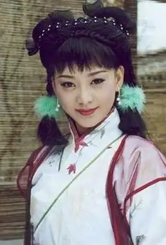 笑傲江湖各版岳灵珊盘点李嘉欣戚美珍比美
