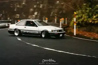 演不完的头文字d,戒不掉的ae86
