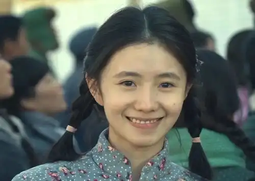 刘浩存口碑危机舆论审视下,紫微星的降临与下落
